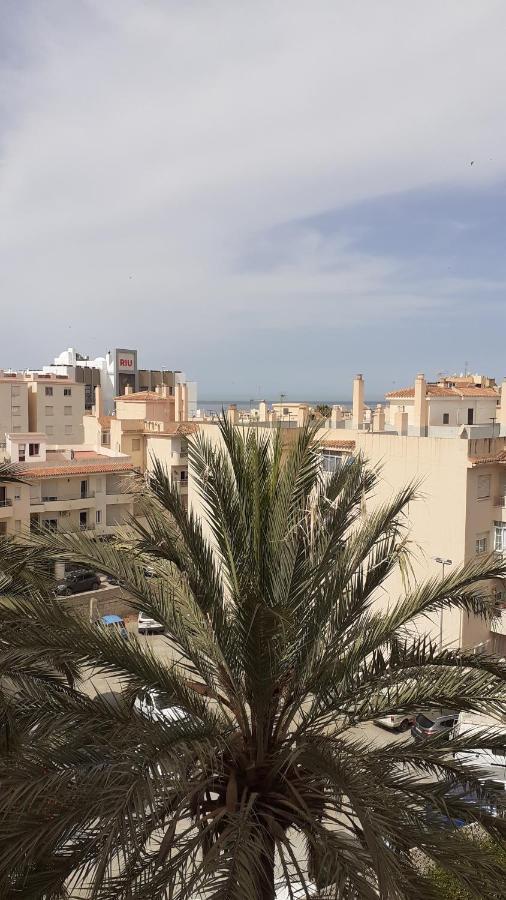 Amplio Piso Al Lado De La Playa En Nerja 아파트 외부 사진
