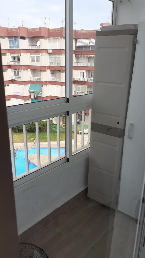 Amplio Piso Al Lado De La Playa En Nerja 아파트 외부 사진