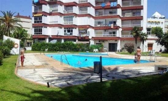 Amplio Piso Al Lado De La Playa En Nerja 아파트 외부 사진