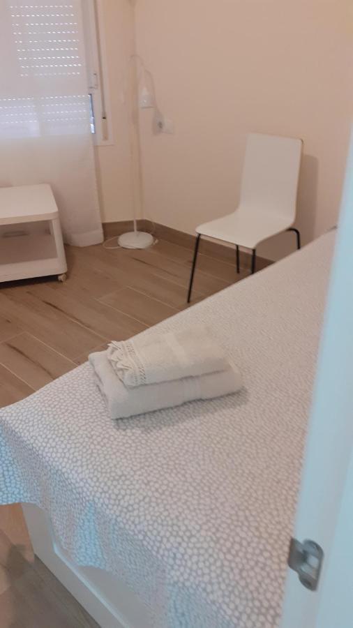 Amplio Piso Al Lado De La Playa En Nerja 아파트 외부 사진